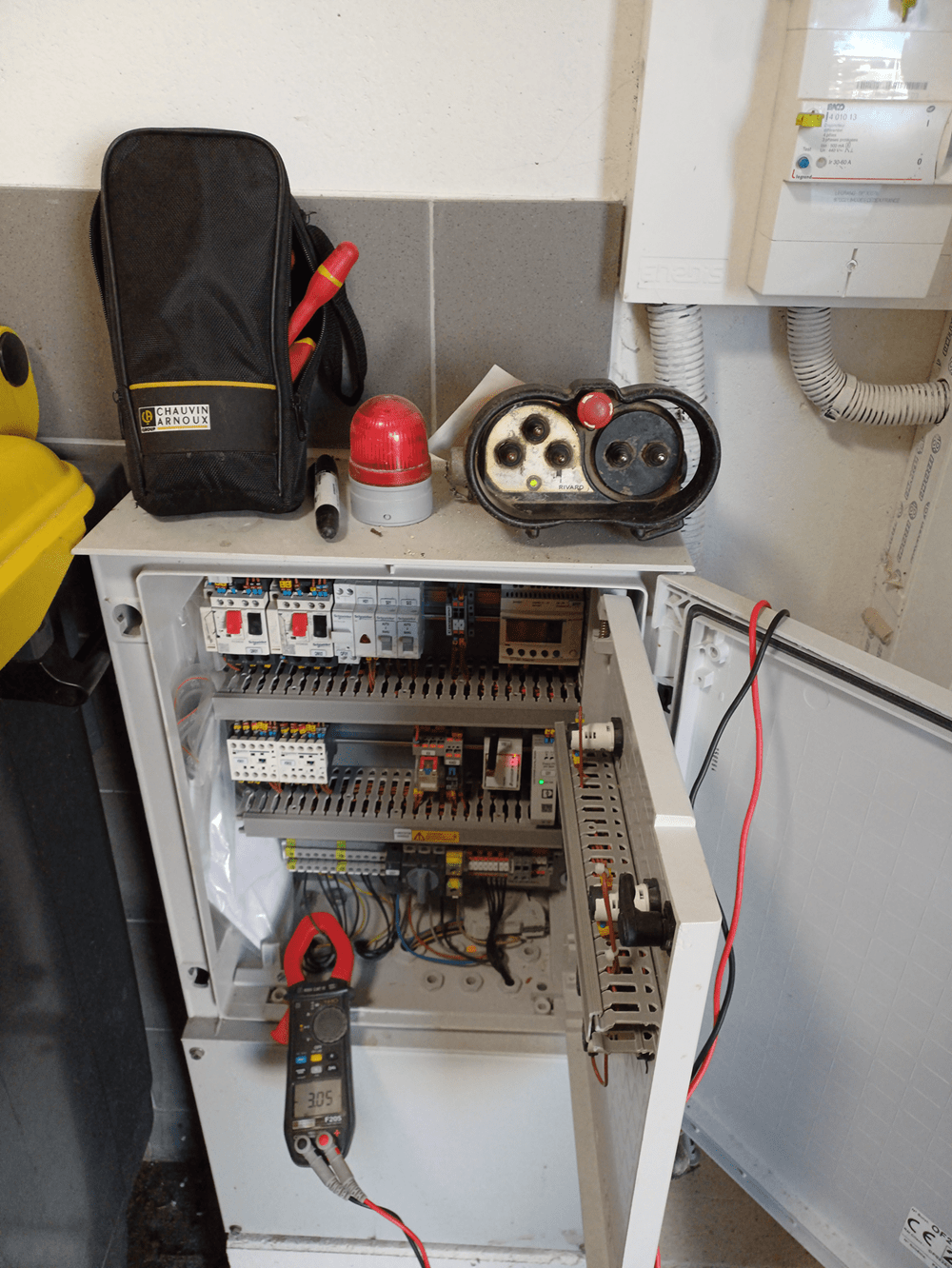 Maintenance électromécanique du poste !